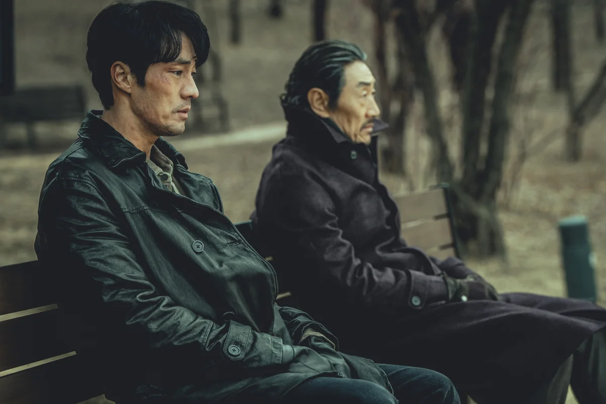 Netflix最新韓国ドラマ　ソ・ジソブ『広場』場面写真