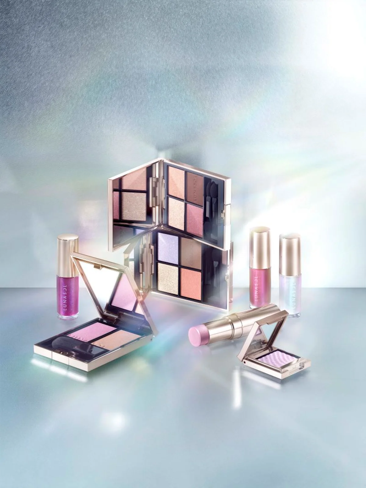 限定メイクアップコレクション「Prismatic Labyrinth」〈2025年11月21日限定発売〉