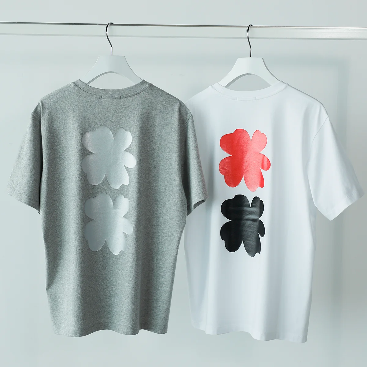 ユニクロ アンド セシリー バンセンのグラフィックT