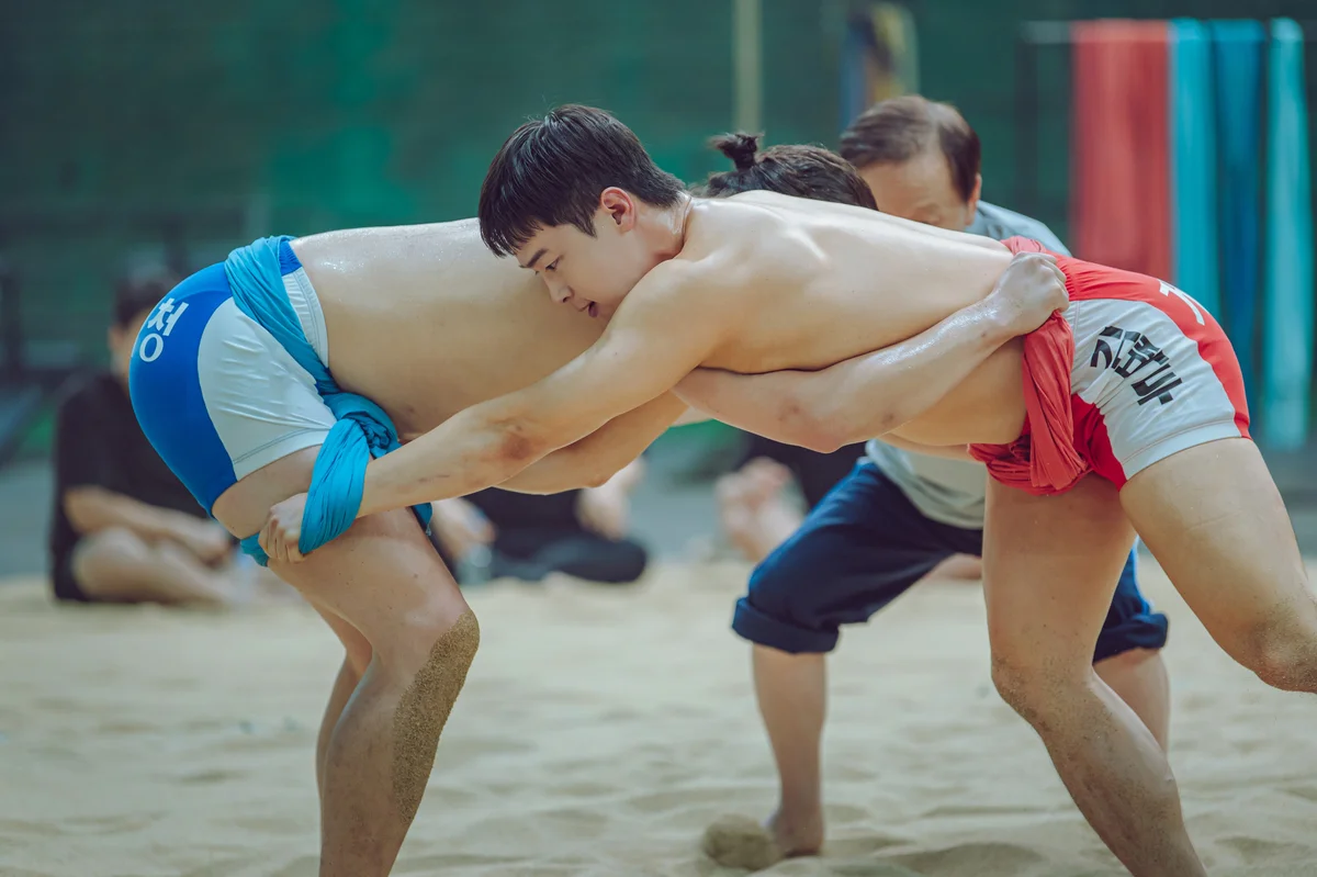 Netflix最新韓国ドラマ　チャン・ドンユン『砂の上にも花は咲く』