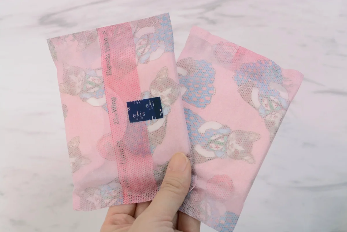 【ヒグチユウコ】のキュートなネコ柄が生理の画像_3