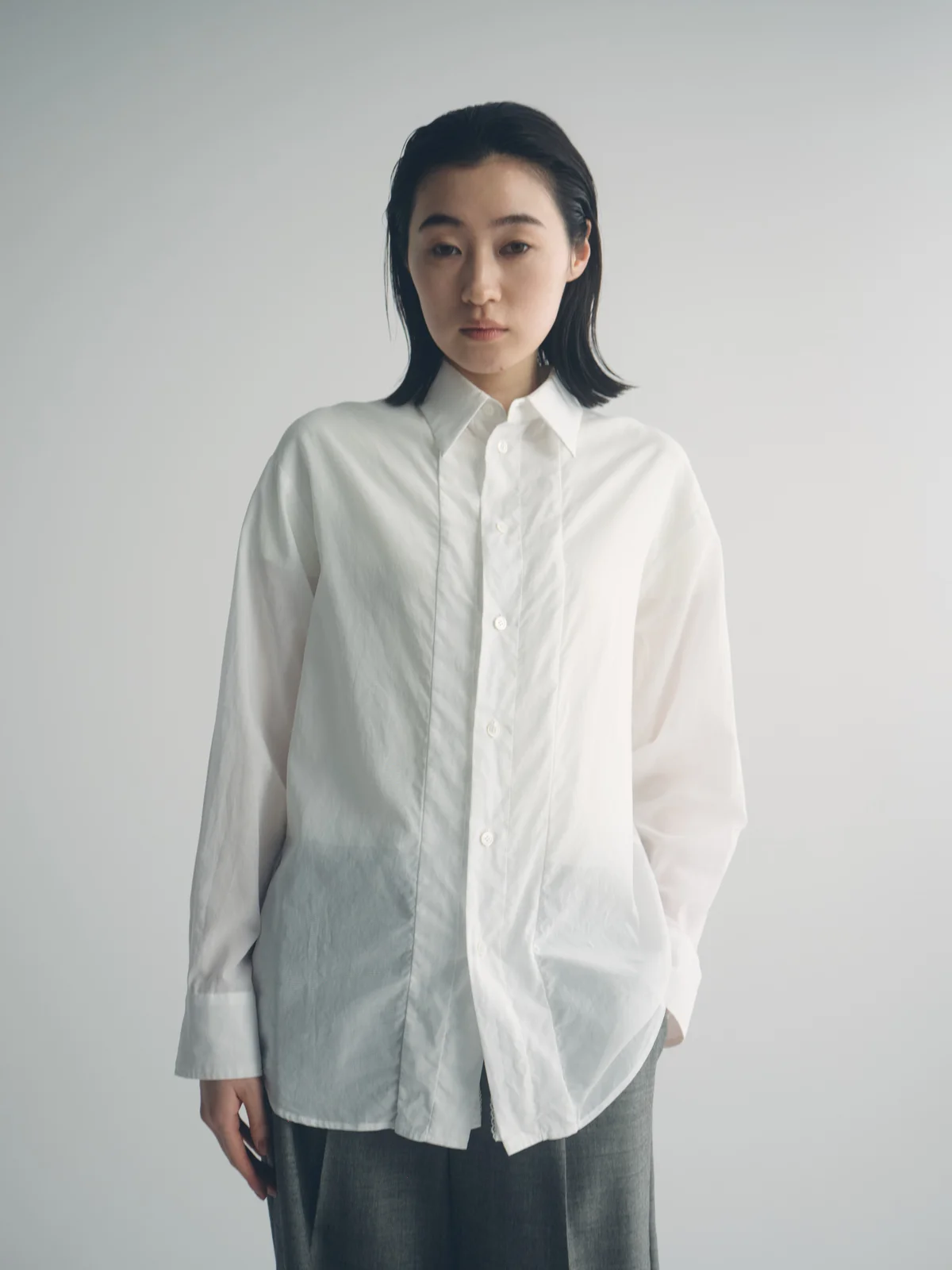 新生活にほしい名品、オロヒーのシャツの着用感