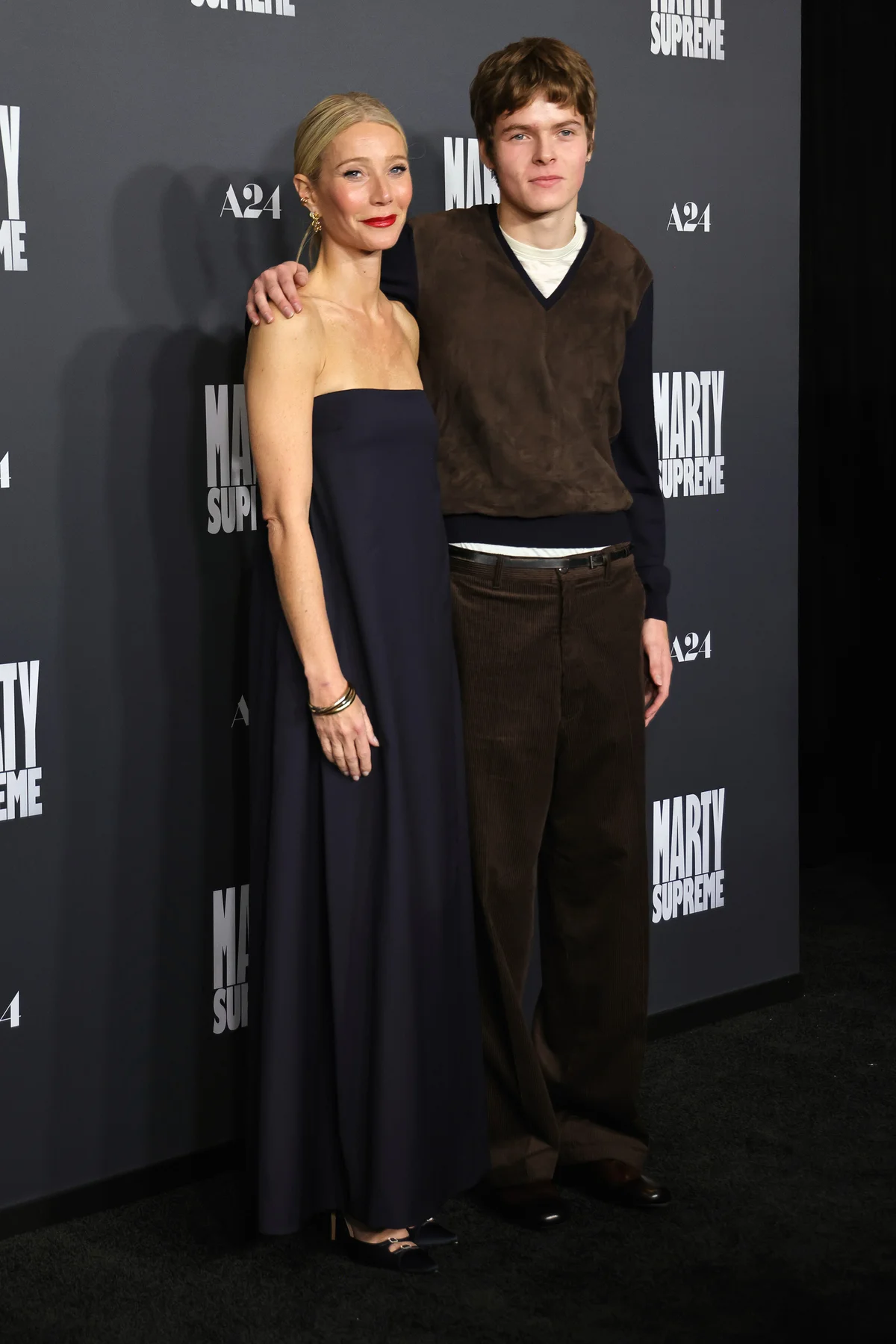 グウィネス・パルトロー、イケメン息子が母の画像_2