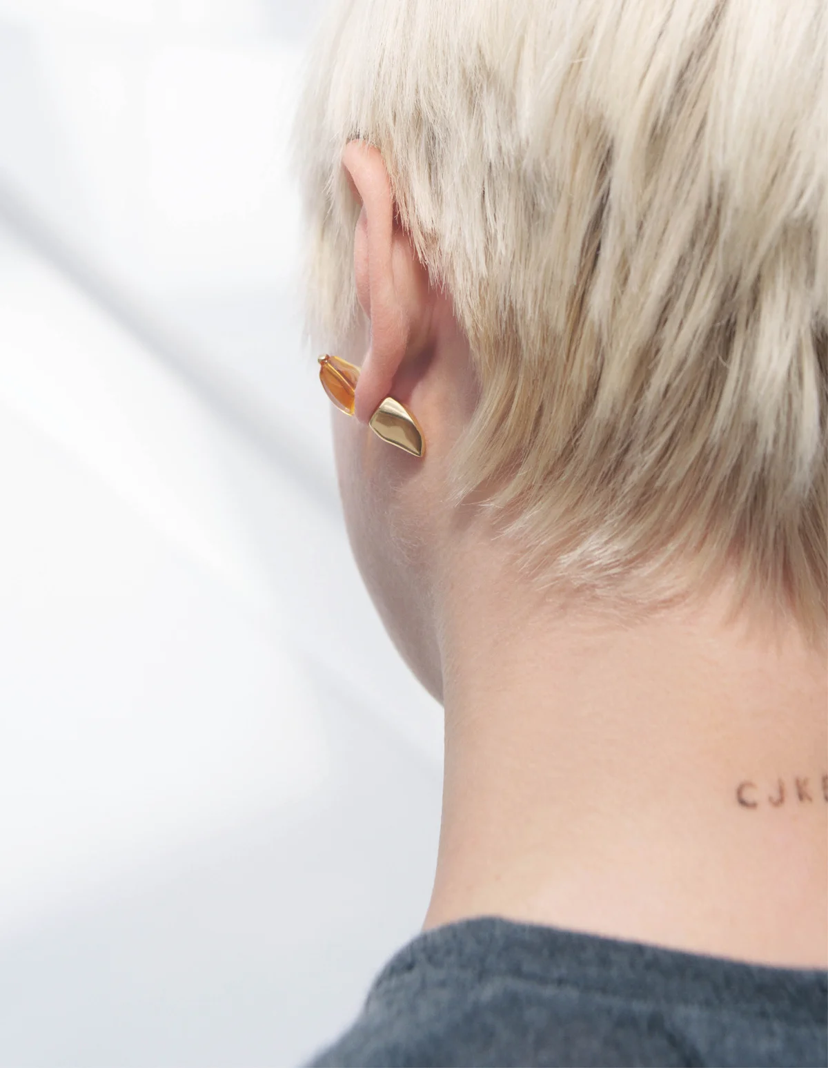 ボッテガ・ヴェネタのピアス