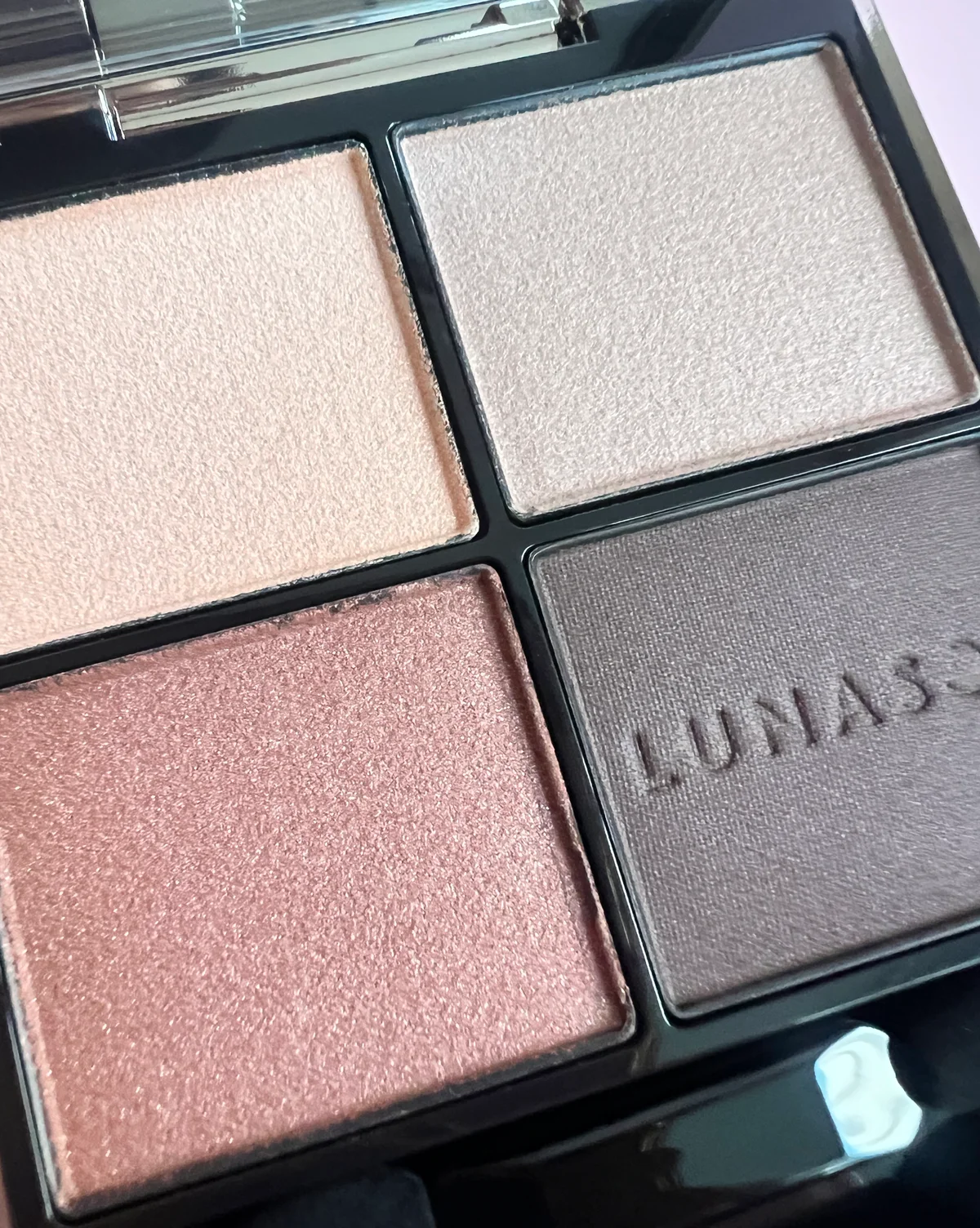 ルナソル アイカラーレーションN 17