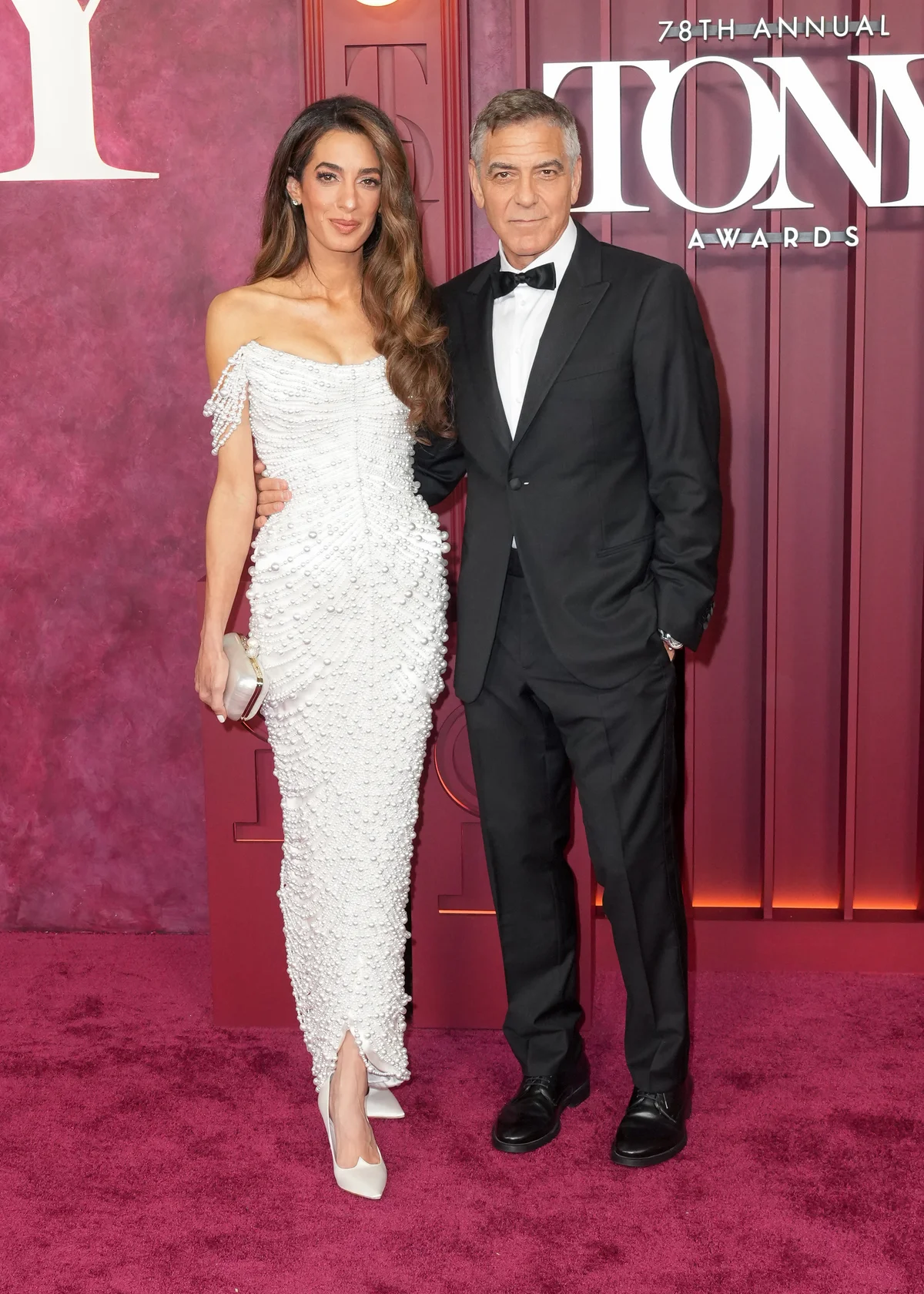 ジョージ・クルーニー、妻アマルとトニー賞の画像_1