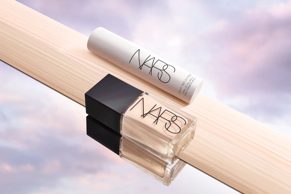 NARS　ライトリフレクティング トーンアップヴェール