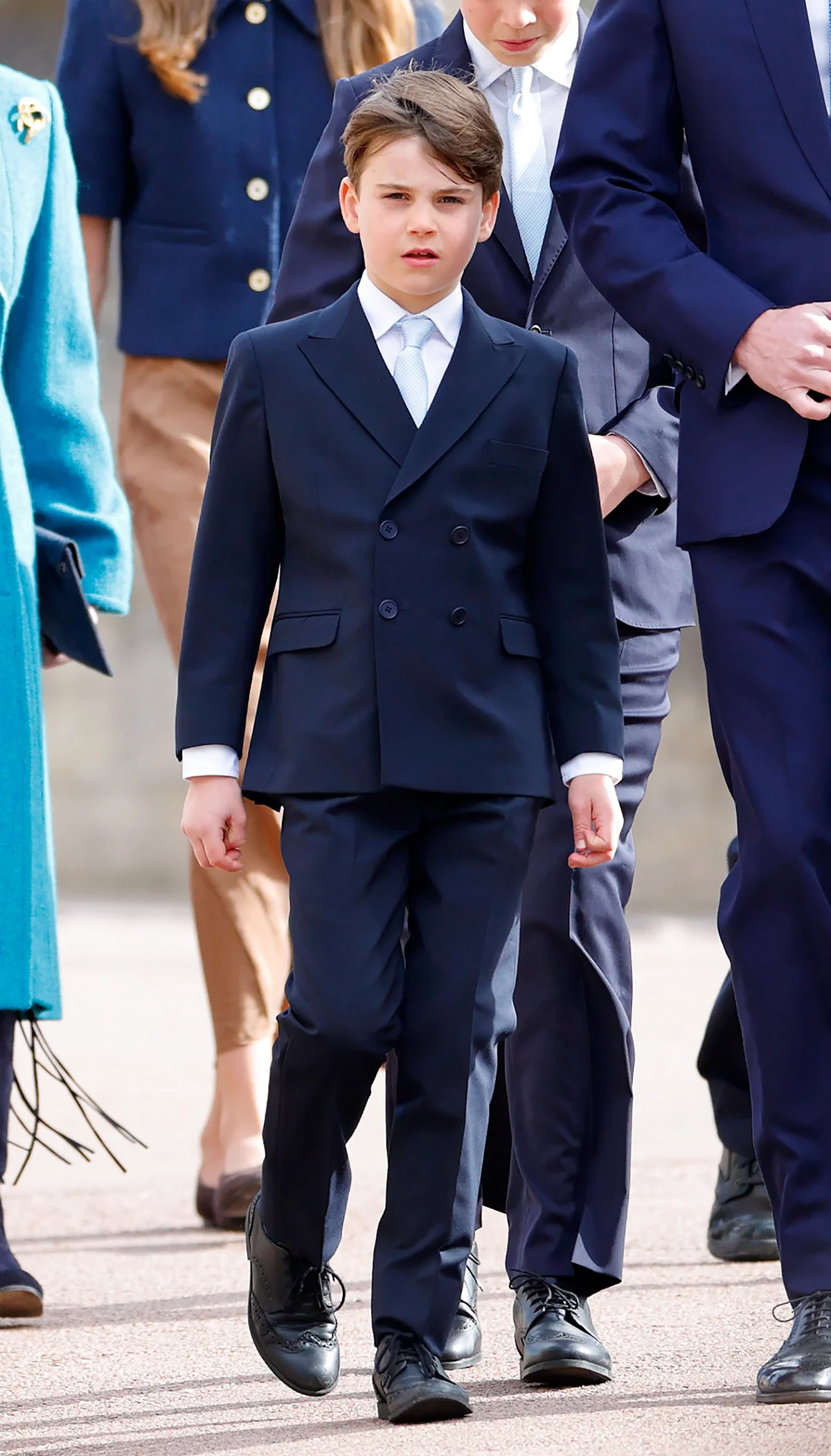 ウィンザー城のセント・ジョージ礼拝堂で行われたイースター礼拝に参加したルイ王子