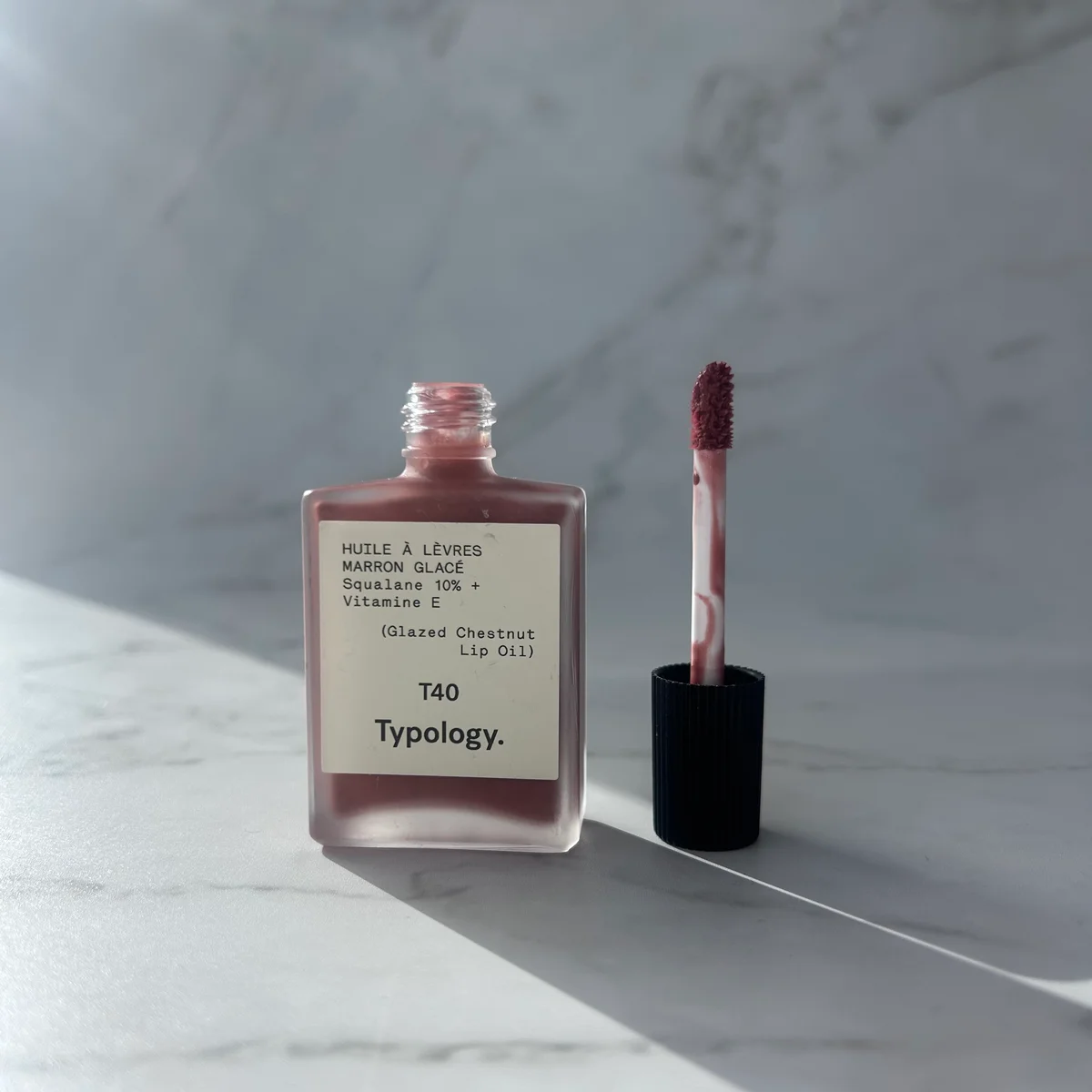 Typology リップオイル