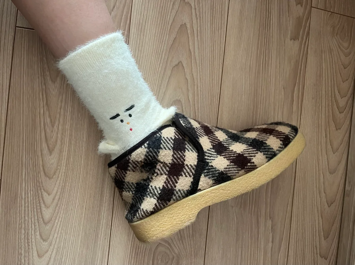 Almond Rocks 片岡メリヤス コラボレーション靴下 ショーツブーツと合わせた時の着画