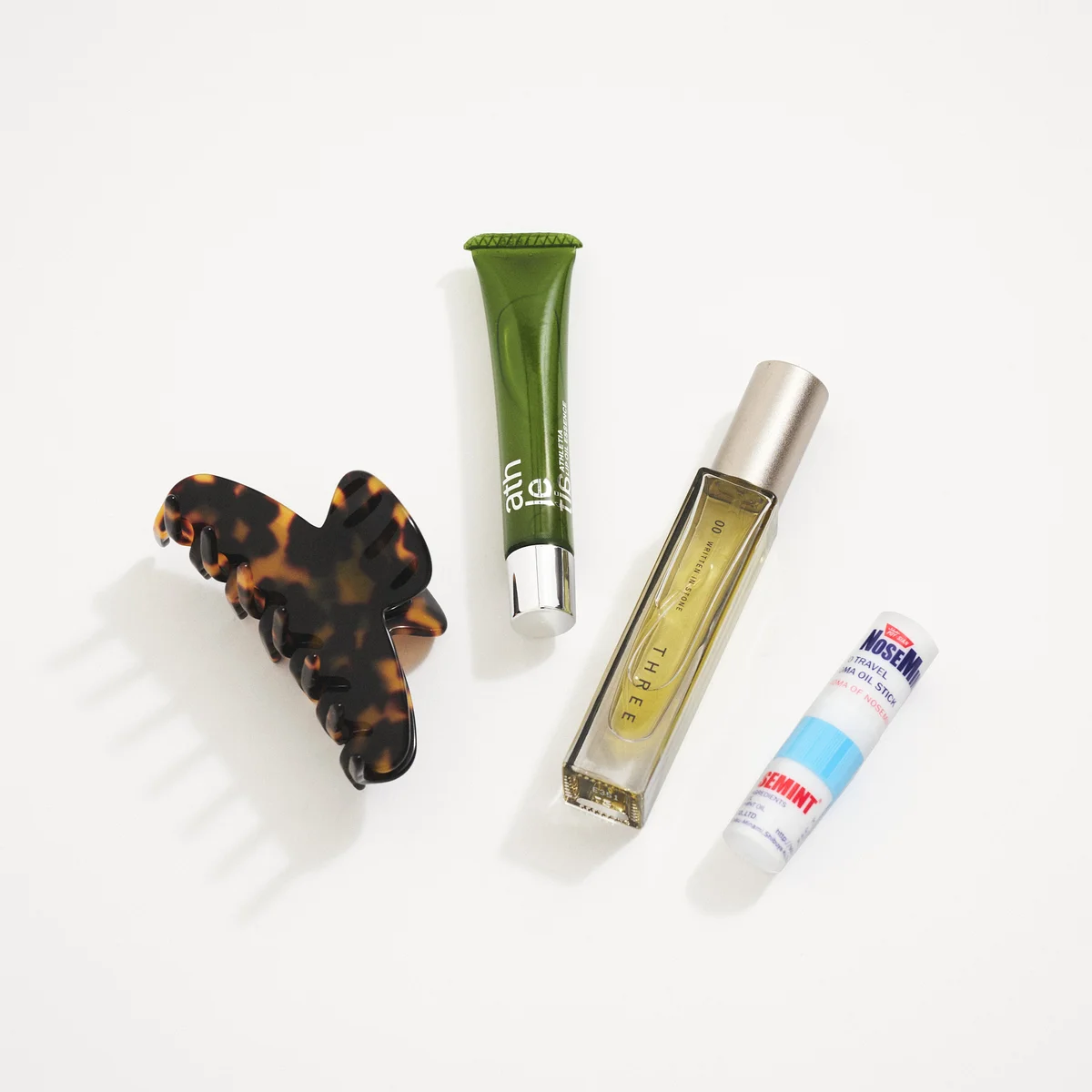 アスレティアのリップとスリーの香水