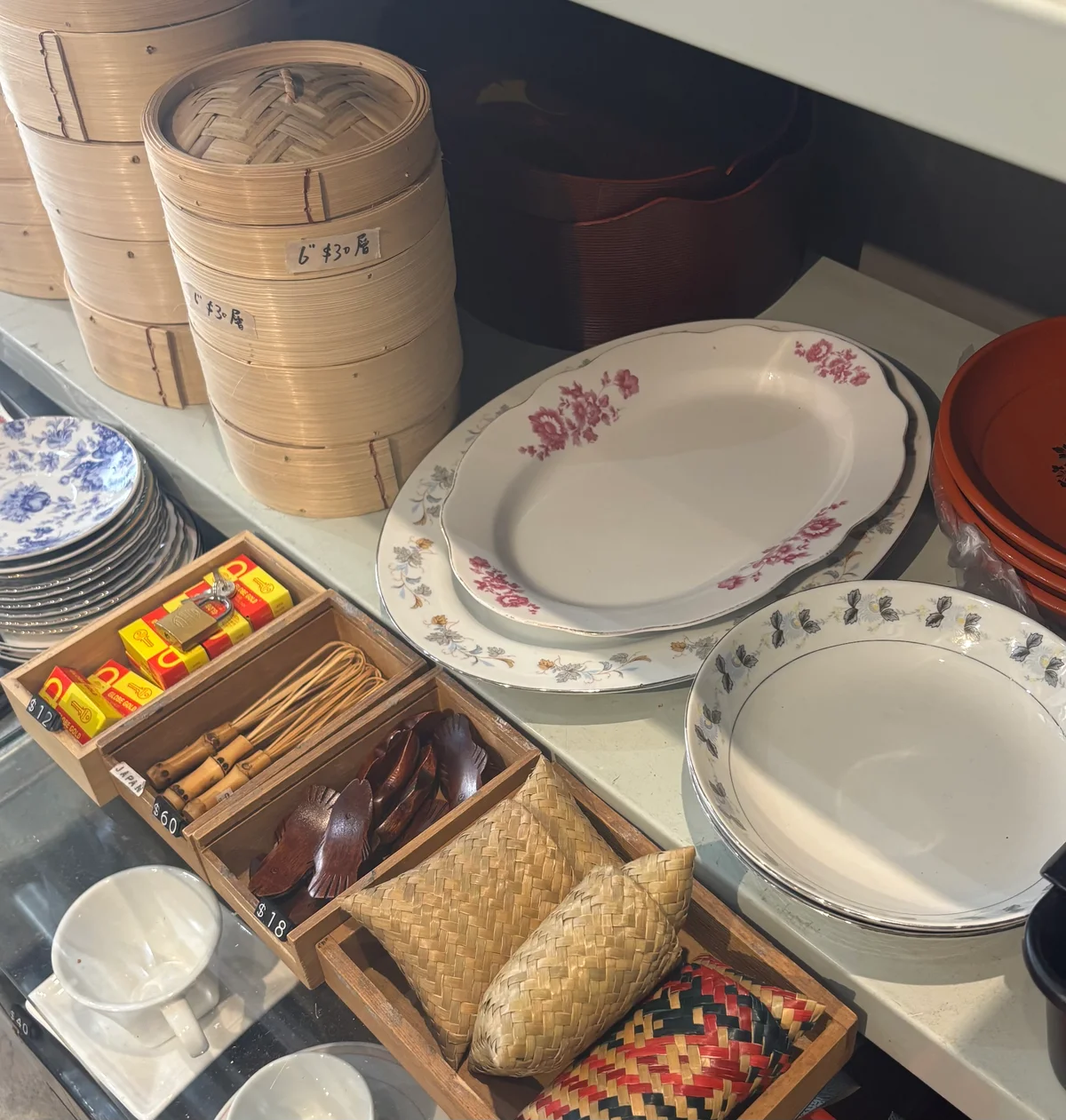 旺角　黑地　香港　旅行　お皿　商品