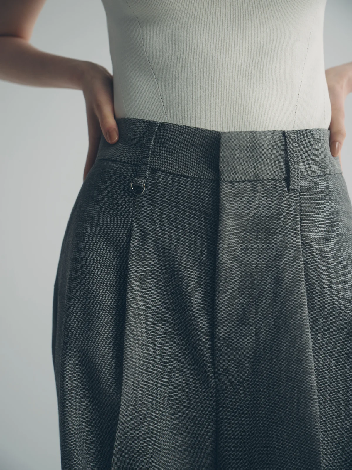 新生活にほしい名品、フォトコピューのパンツのウエストデザイン