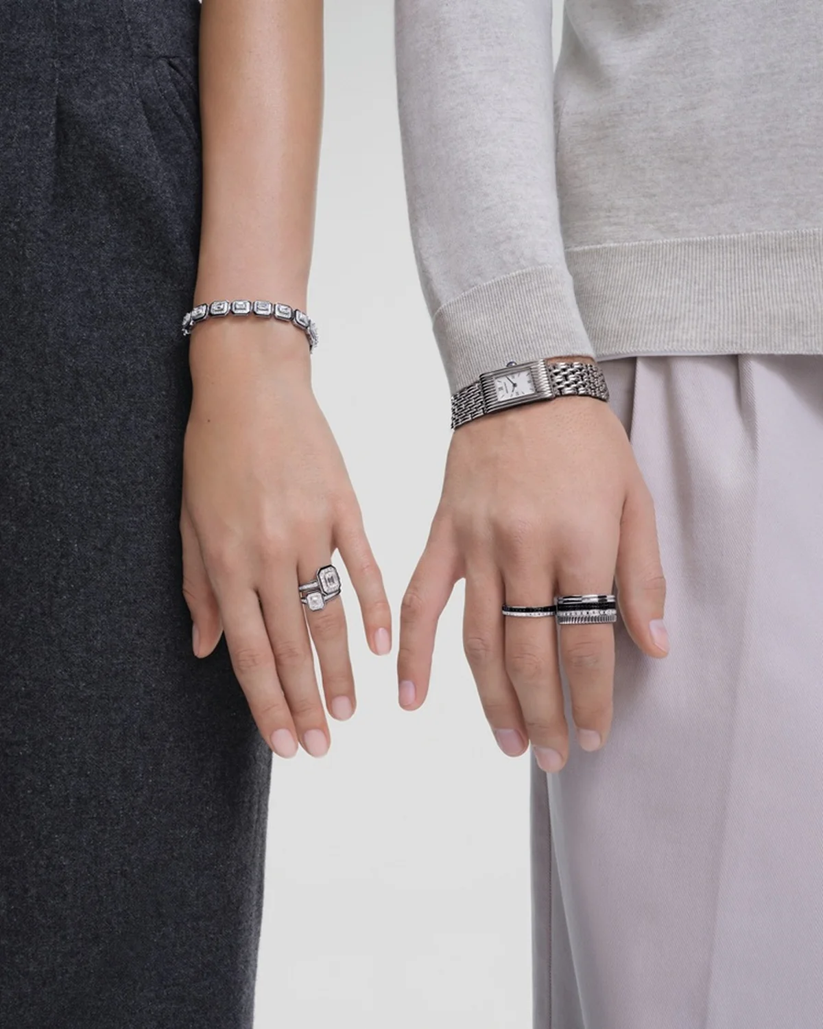  「キャトル」をはじめ、モダンなブライダルコレクションを豊富に展開する「ブシュロン」。アイコニックなリングを身につけて