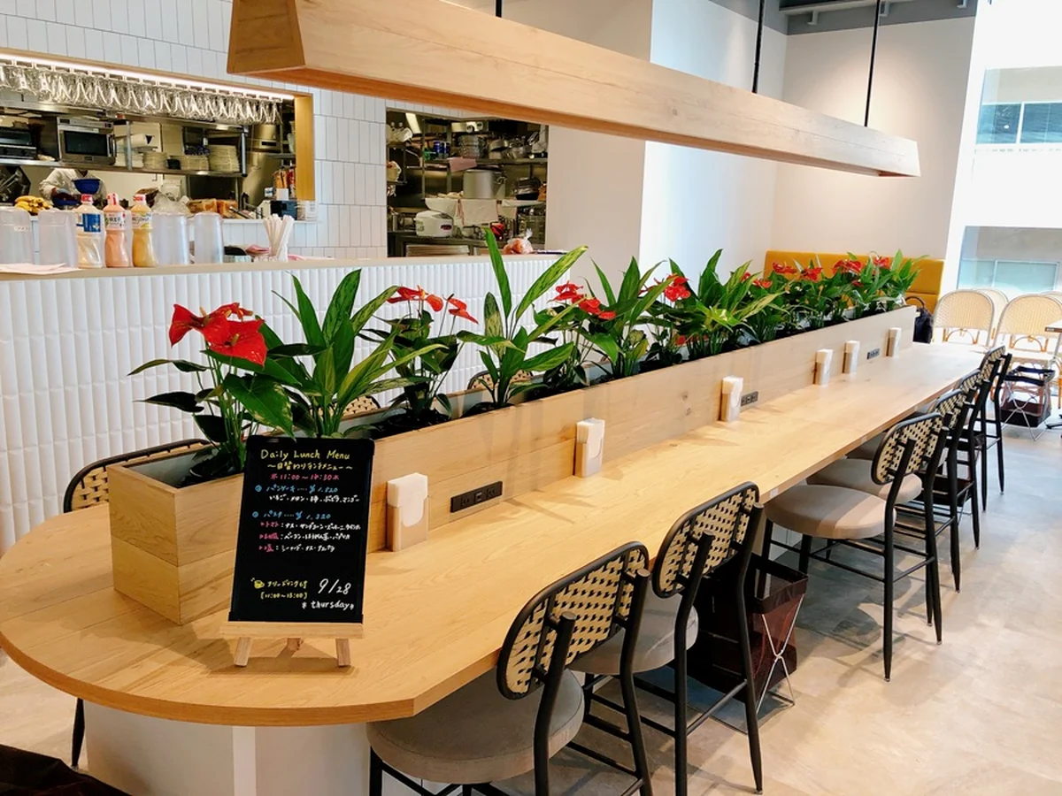 果実園リーベル 原宿店店内