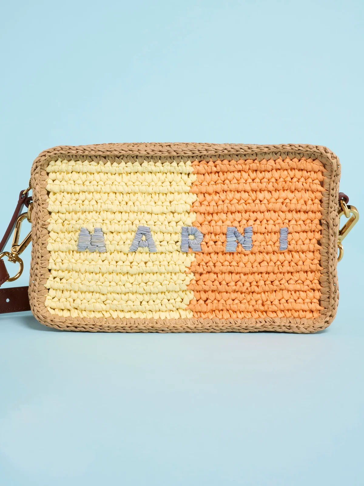 マルニの新作バッグ「シーサイド」シリーズのショルダーバッグ