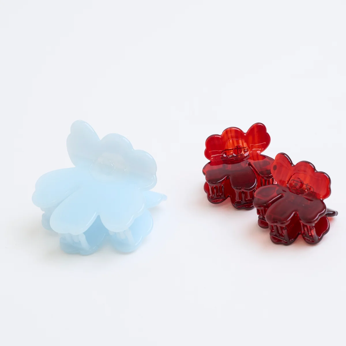 マリメッコのUnikko Hair Clip