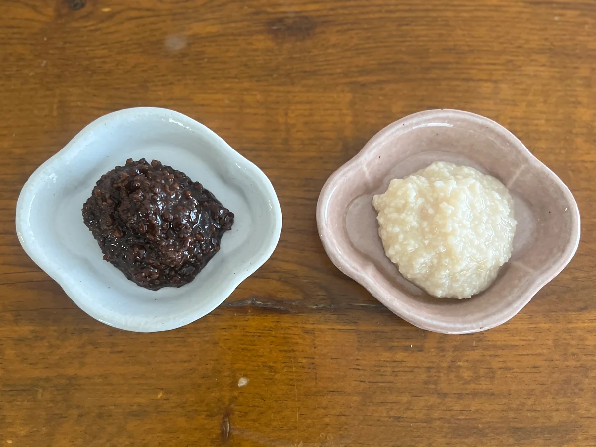 手作り醤油麹と塩麹の画像