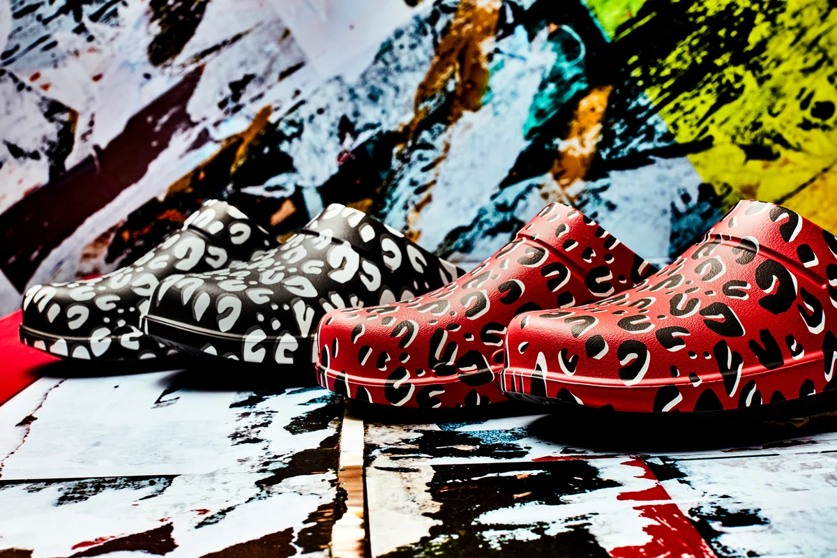 TAKAHIROMIYASHITATheSoloist.　OOFOS　ウーフォス　clog.　 leopard　レオパード　RED　 BLACK
