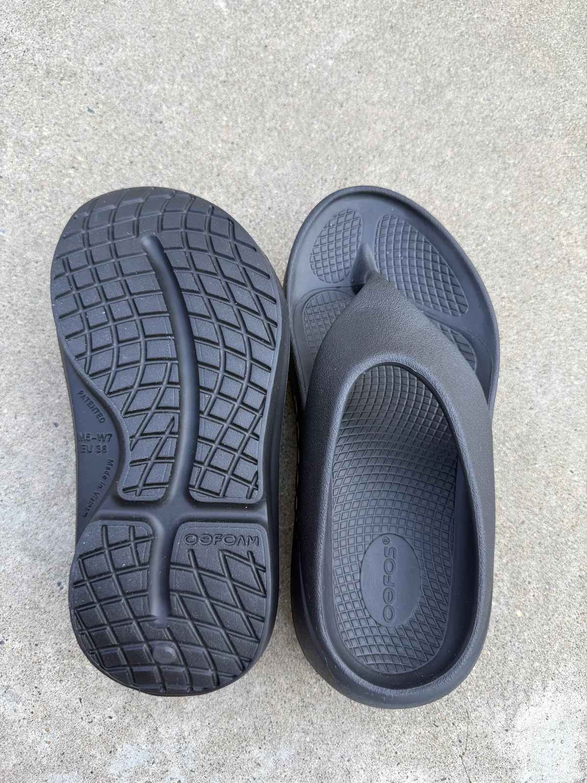 うフォースプラス、俯瞰と裏面