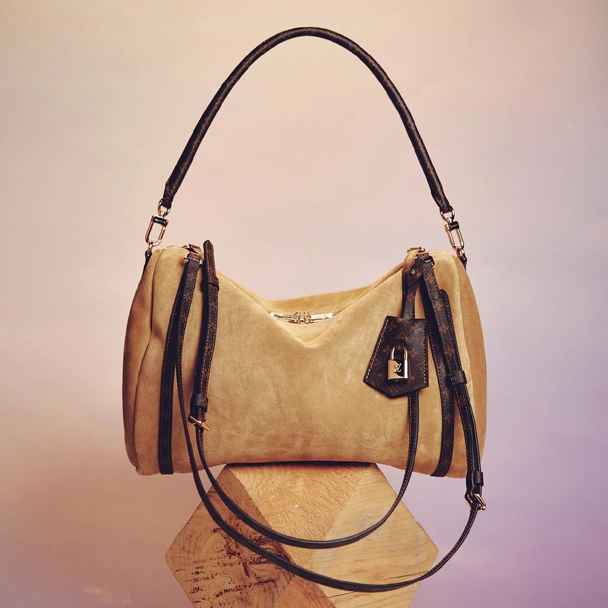  LOUIS VUITTON（ルイ・ヴィトン）　バッグ「エクスプレス」