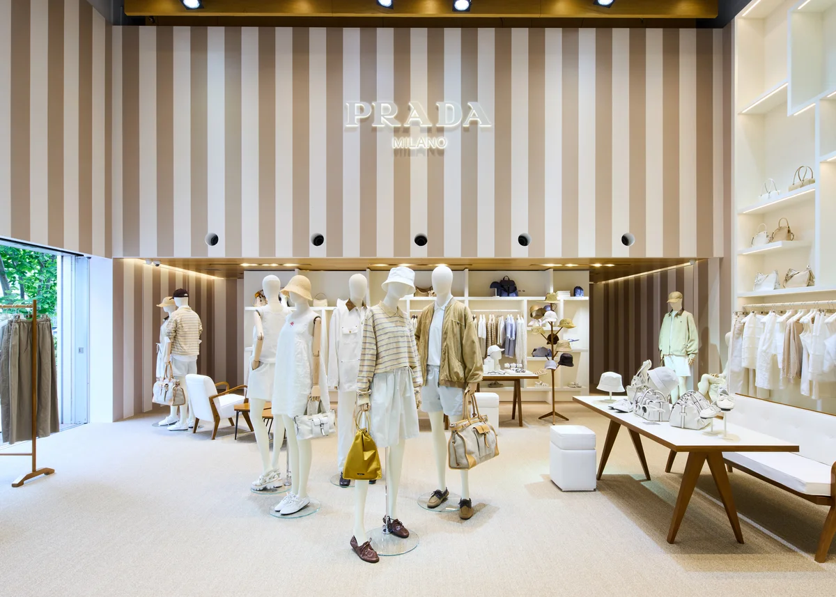 プラダ 「Prada Days of Summer」ポップアップ 店内