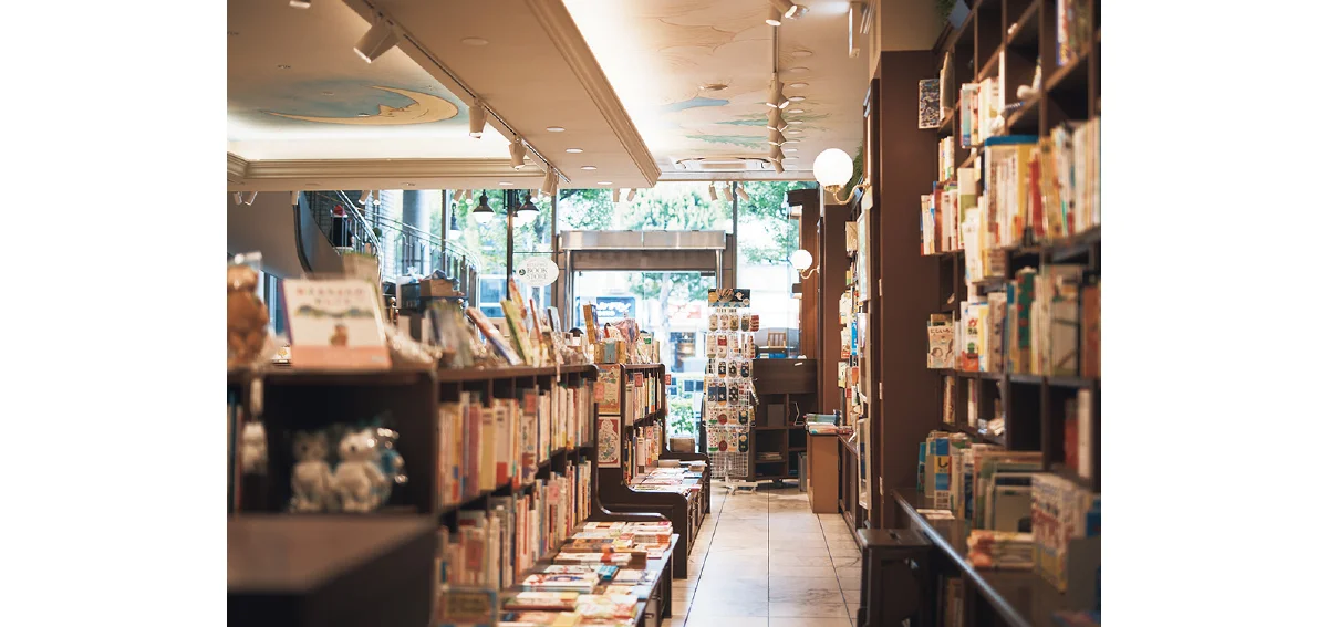 書店 ブックハウスカフェ　内観