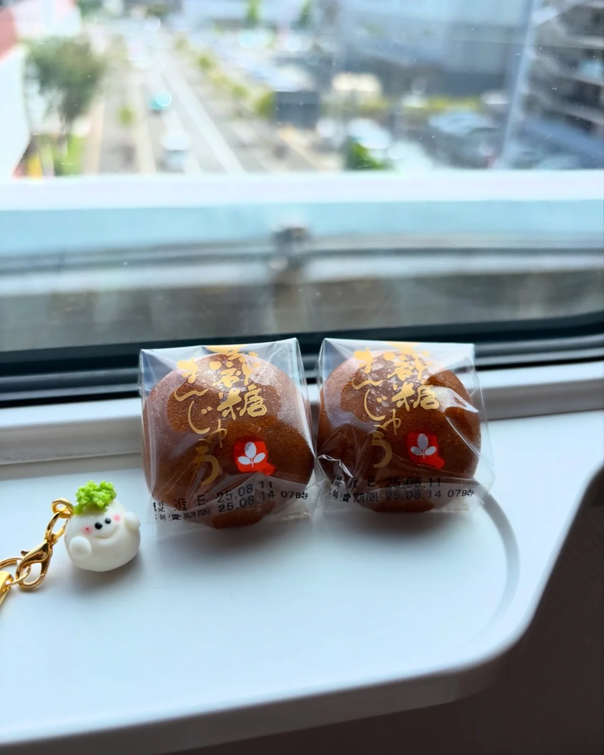 玉澤総本舗の玉澤総本店も美味！ キュートなミニサイズを並べて。