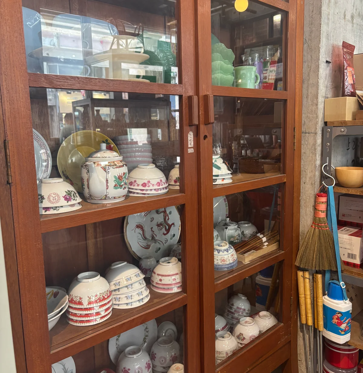 旺角　黑地　香港　旅行　器　商品