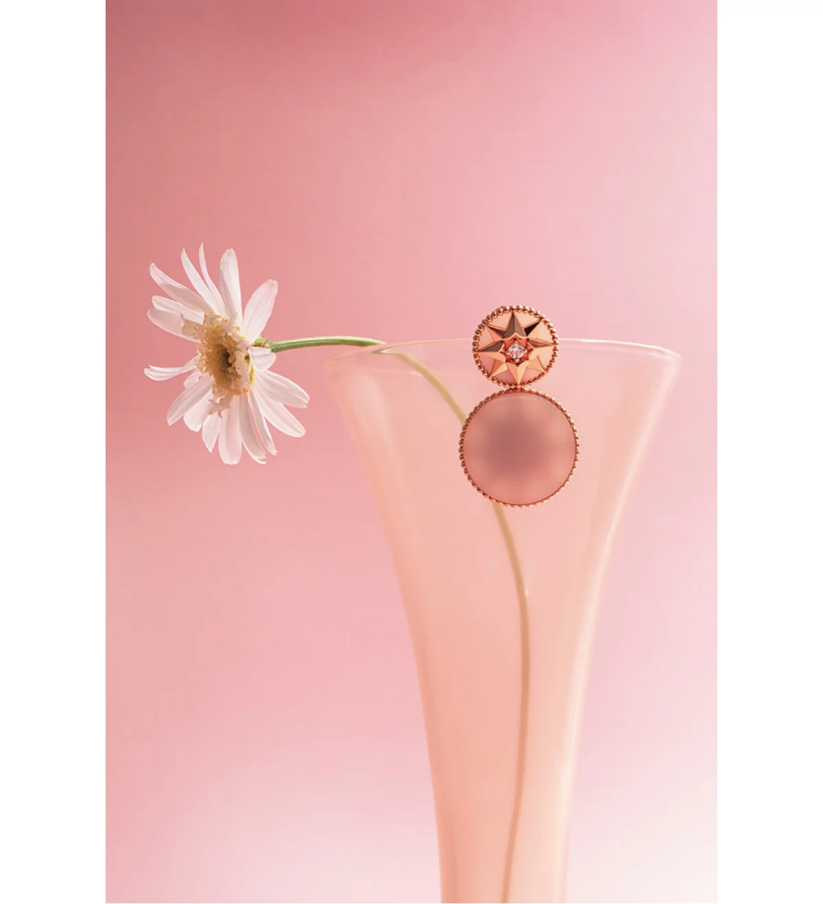 Dior(ディオール) 「ローズ デ ヴァン トライバル」シングルピアス