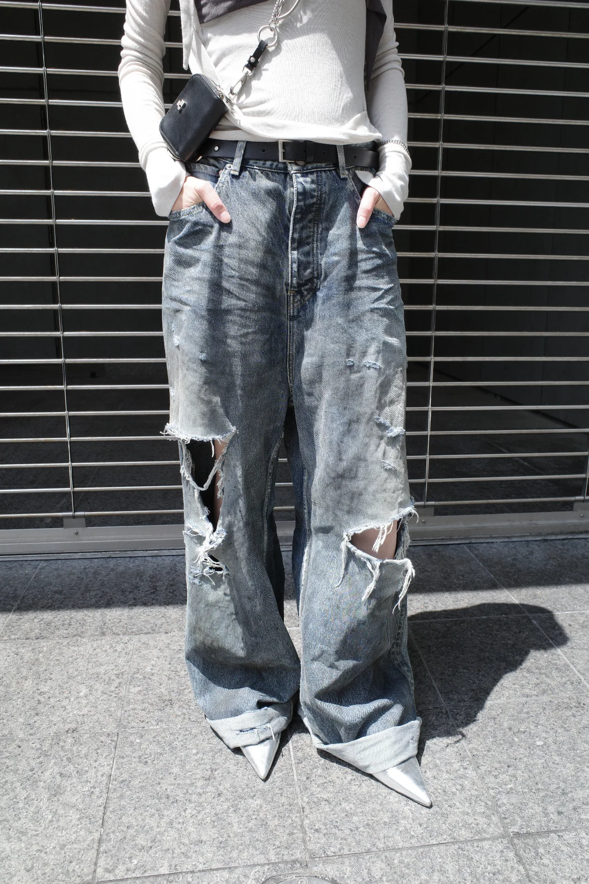 セルフスナップ　デニムアイテム　ジーンズ　バレンシアガ　BALENCIAGA