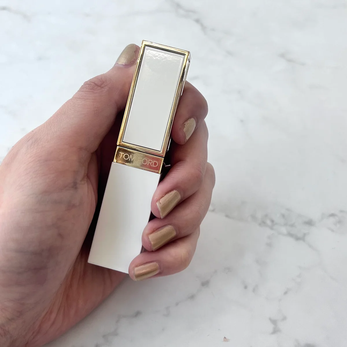 絶対に色落ちしたくない日は【トムフォードの画像_3