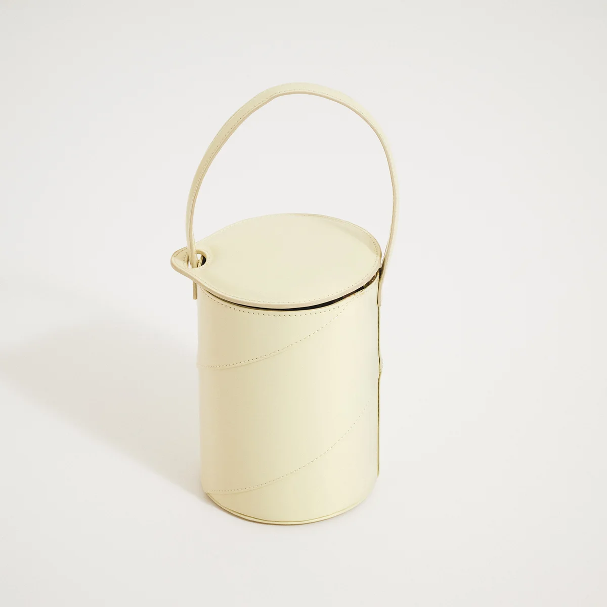 プロトコルのバッグ「VOID」