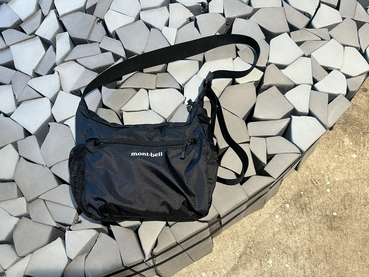 モンベルのポケッタブル ライトショルダー 商品画像