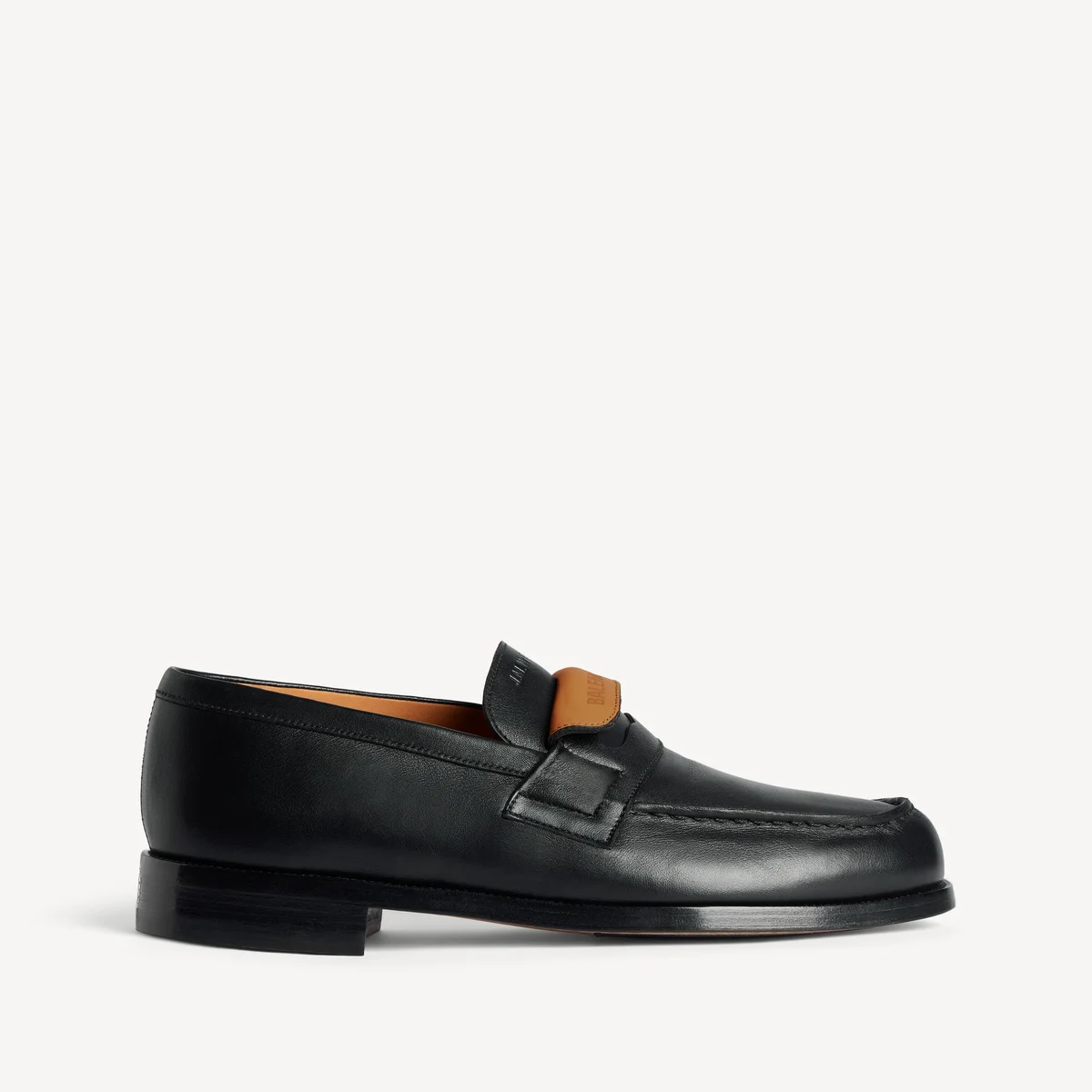 ヴァニッシュパルス Black/Silver/Castlerockの横からの画像