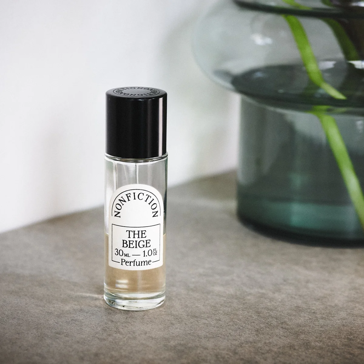 旅に出るときはトンカビーンがキーとなる、ノンフィクションの「THE BEIGE」を持参