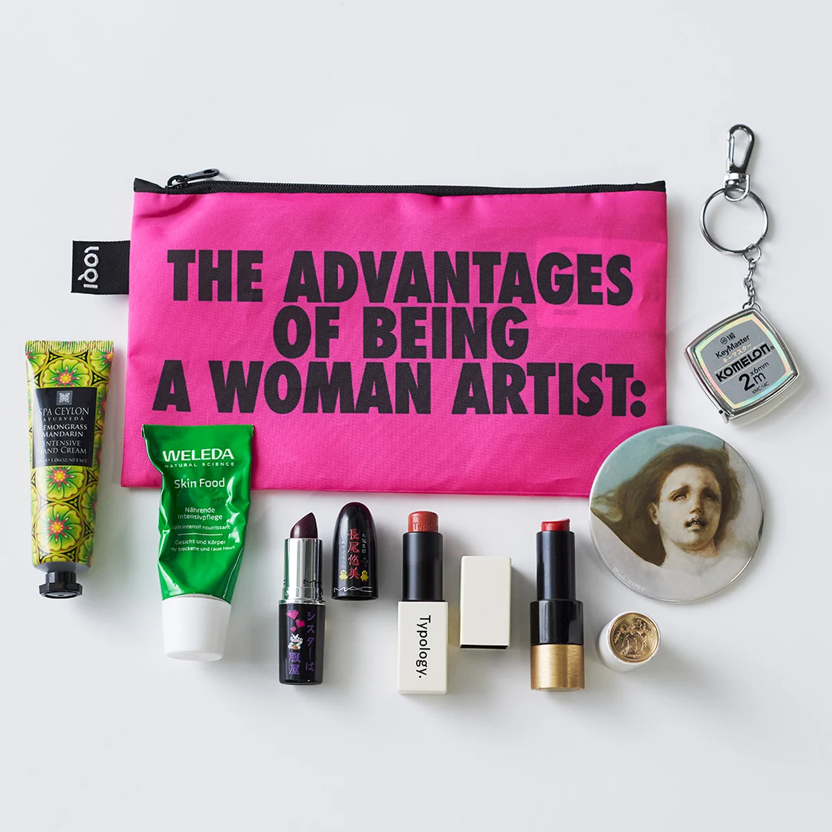 ポーチの中身　リップ　エルメス　ティポロジー　マック　ハンドクリーム　スパセイロン　ヴェレダ