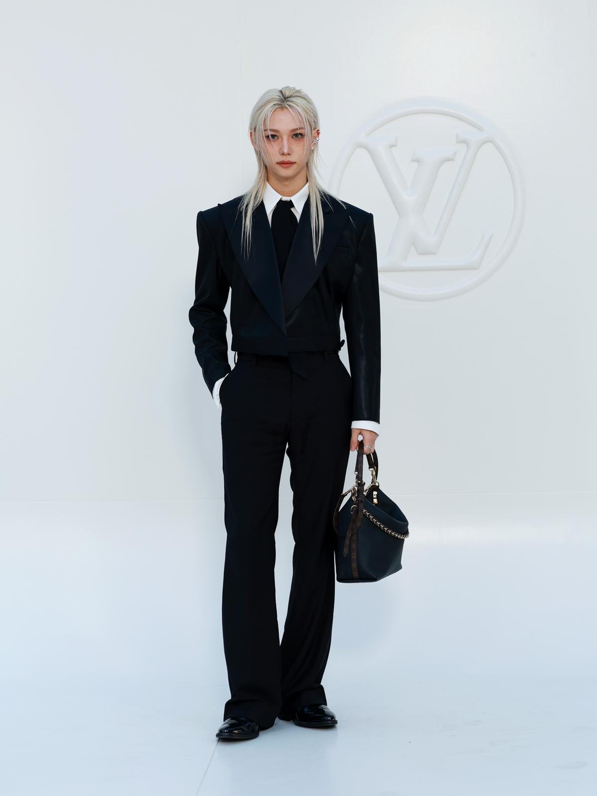 ルイ・ヴィトン2027年春夏コレクションに来場した Stray Kids Felixフィリックス