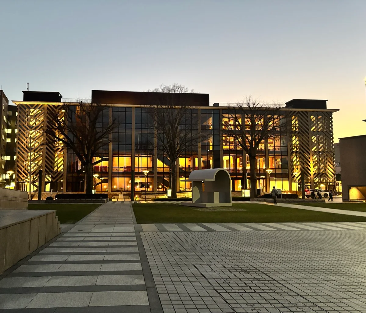 水戸市民会館　伊東豊雄建築