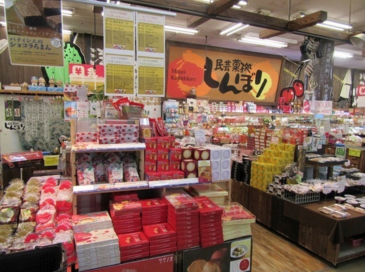 チョコQ助を展開するしんぼり店内。