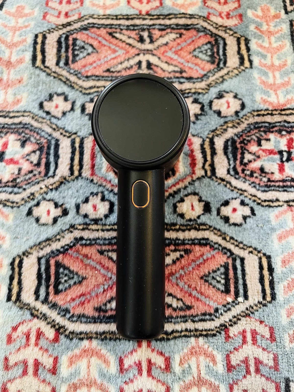 FrSaraの毛玉取り器(¥2,299) 背面の写真