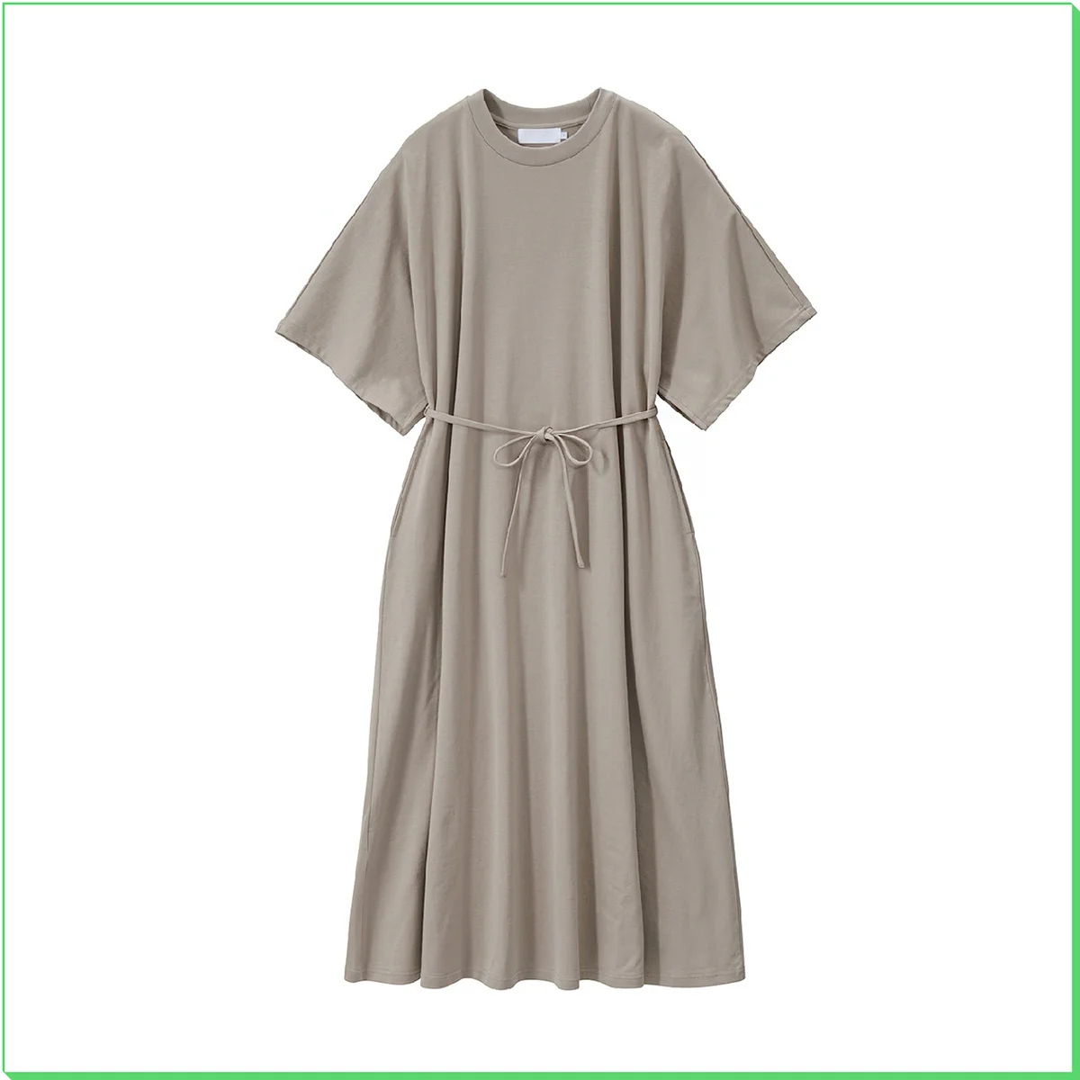ピアスSPURSHOP別注￥38,500／ミラベラ（アサミ フジカワ）