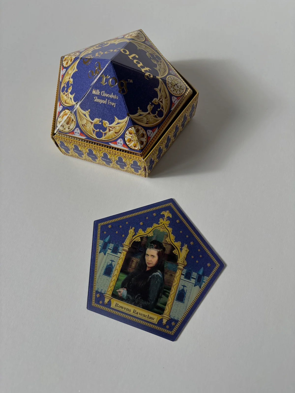 ハリーポッター　スタジオツアー　蛙チョコ　お土産　レイブンクローの創設者、ロウェナ・レイブンクロー