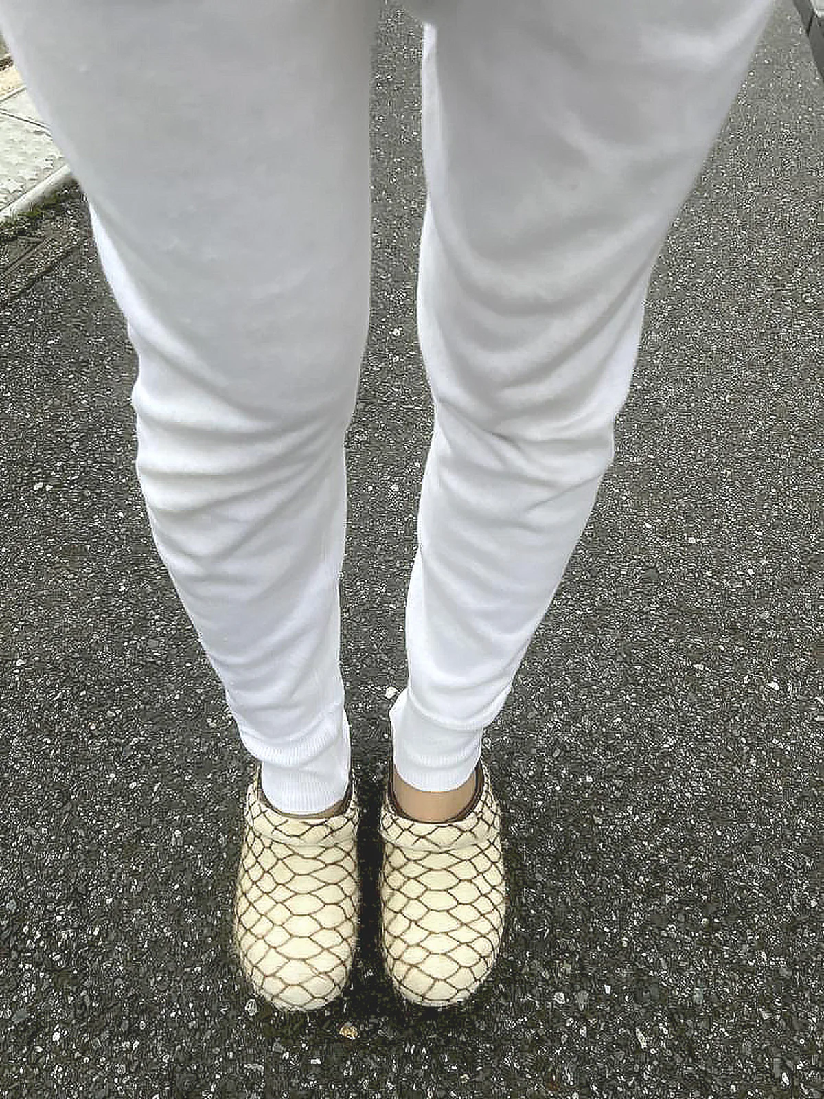 スタイリスト辻ゆず夏さんさんが着用したサボ
