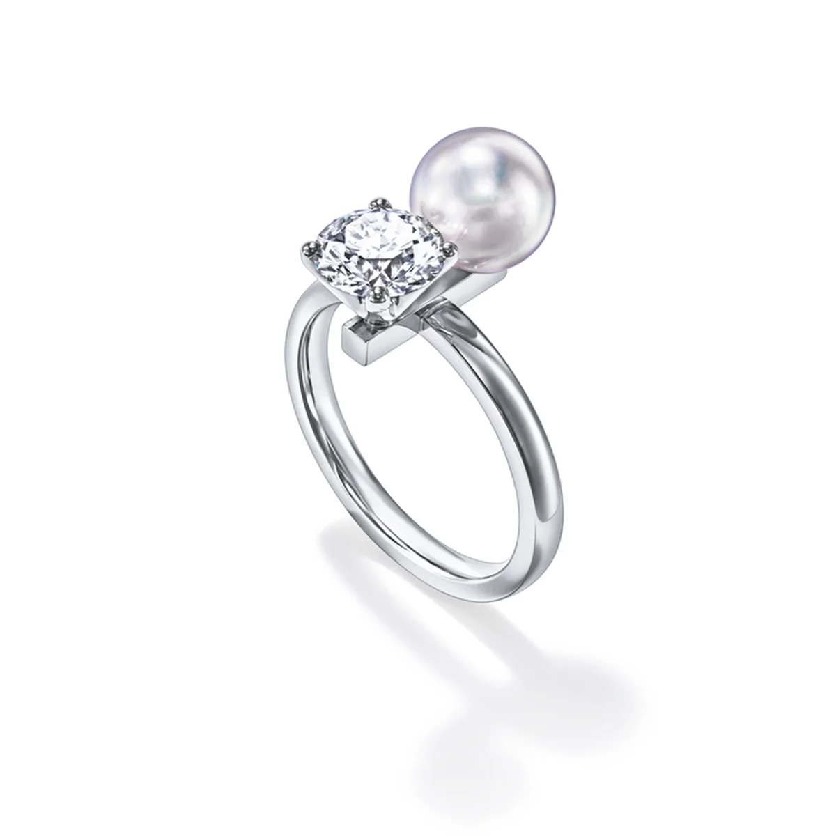 TASAKIのブライダルリング。「バランス デュオ パール アンド ダイヤモンド リング」〈Pt、あこや真珠、ダイヤモンド1.00ct~〉¥2,469,500~