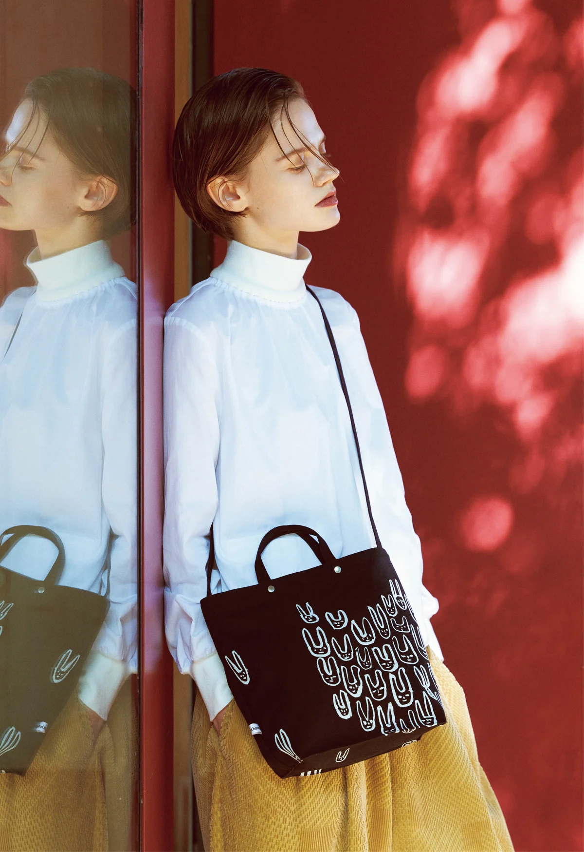 minä perhonen（ミナ ペルホネン）のショルダーストラップ&ドリンクホルダーつきトートバッグ＂palmier＂【別注】