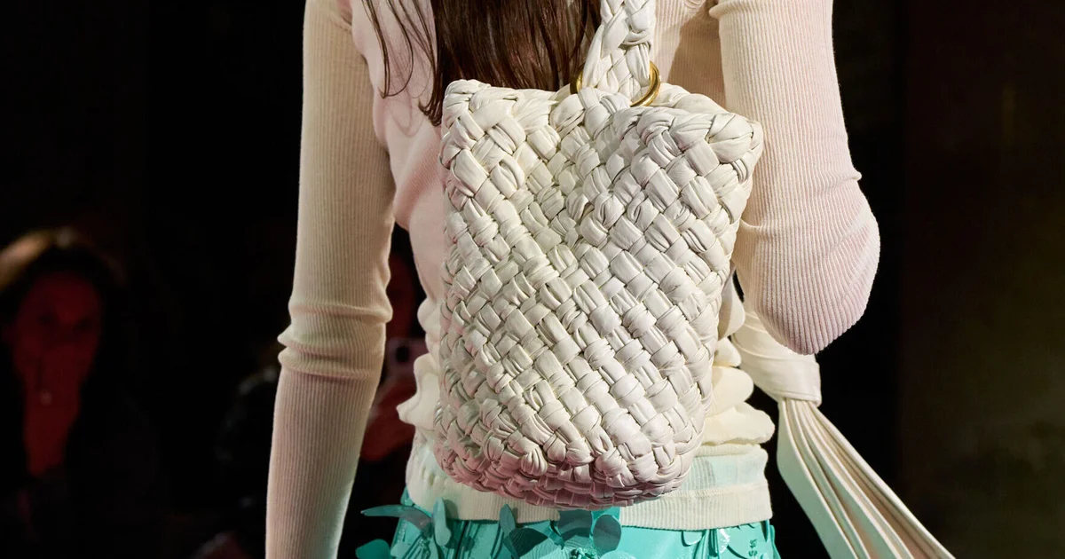 ボッテガ・ヴェネタ】のバッグを永久に愛用できる無償ケアサービスに