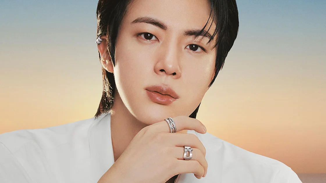 BTS #Jin が【 #フレッド 】の「フォース10」にフォーカスした新