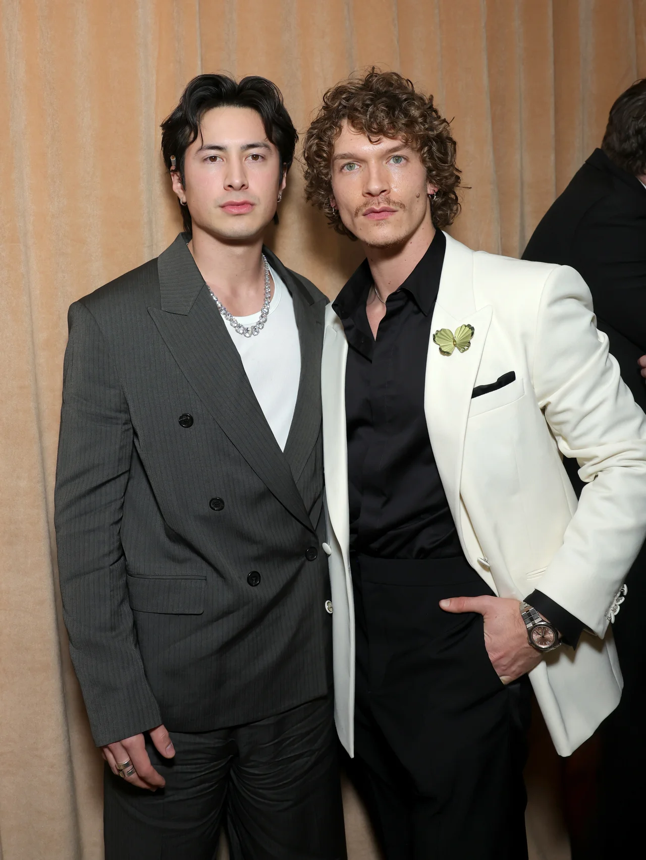 文化現象となった大人気BLドラマ『Heated Rivalry』のハドソン・ウィリアムズとコナー・ストーリーが、冬季オリンピックの聖火ランナーとして登場！