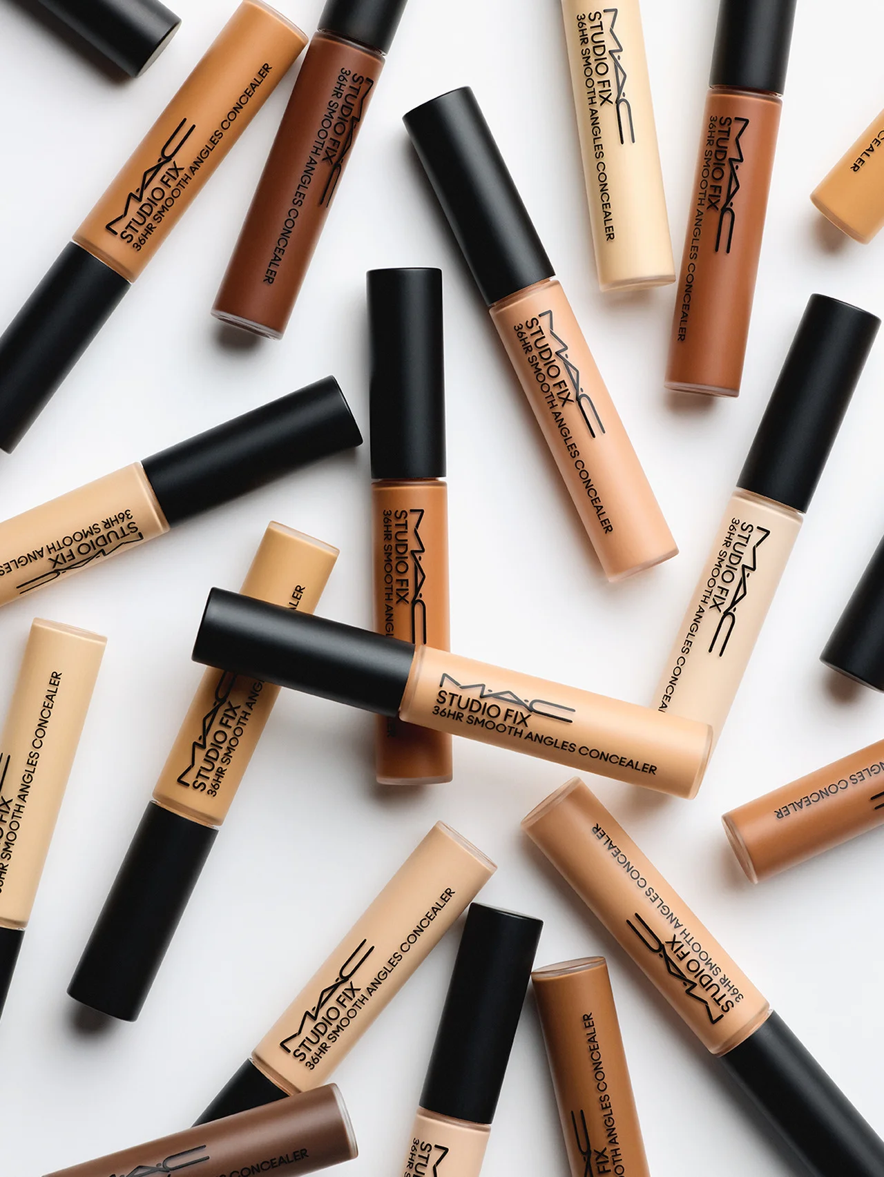 【M·A·C】脱・厚塗りコンシーラーが新登場。肌とシームレスになじんで、軽やかにカバー